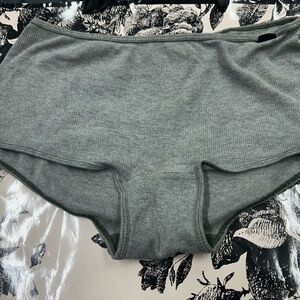 Victoria’s Secret PINK Boyshort Panty SIZE L